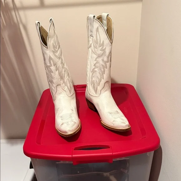 Idyllwind wheeler white boots - Picture 1 of 4